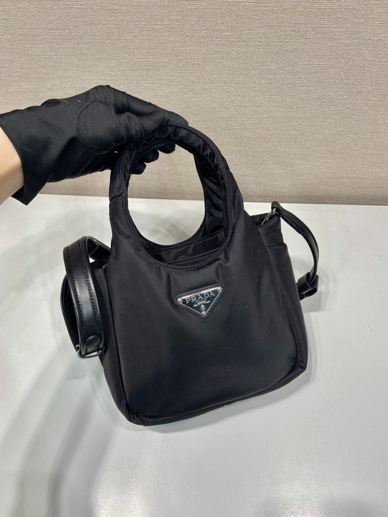 Pra*a tote bags